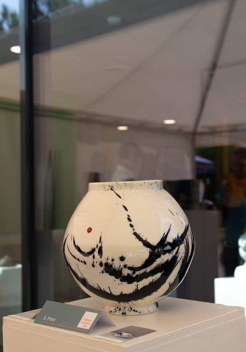 3.Preis-Kerstin-Hey-Iznanger-Keramikpreis-2024